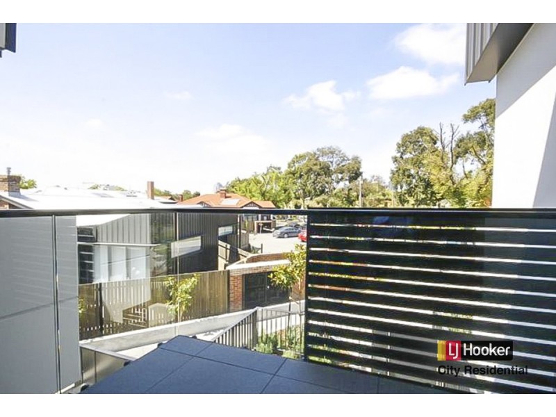 4/110 Keppel Street, Carlton VIC 3053