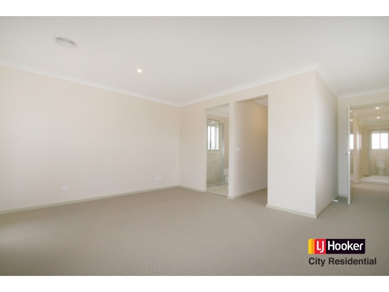 130 Bolivar Esplanande, Truganina VIC 3029