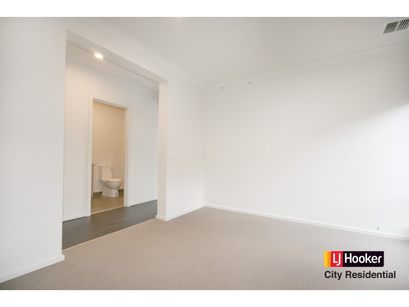 11 Chartwell Avenue, Truganina VIC 3029