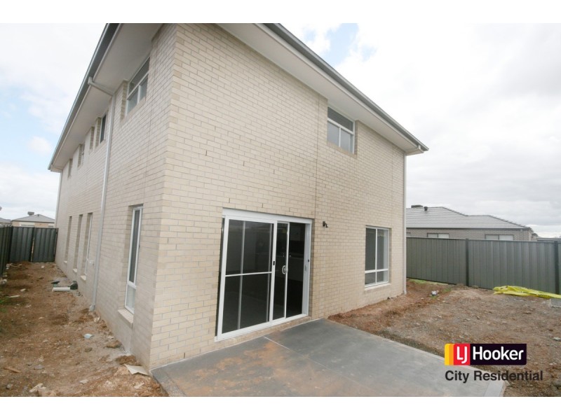 11 Chartwell Avenue, Truganina VIC 3029