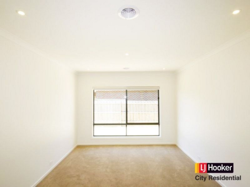 38 Grassland Drive, Point Cook VIC 3030