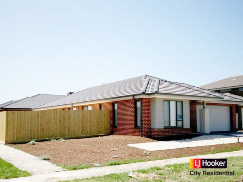 38 Grassland Drive, Point Cook VIC 3030