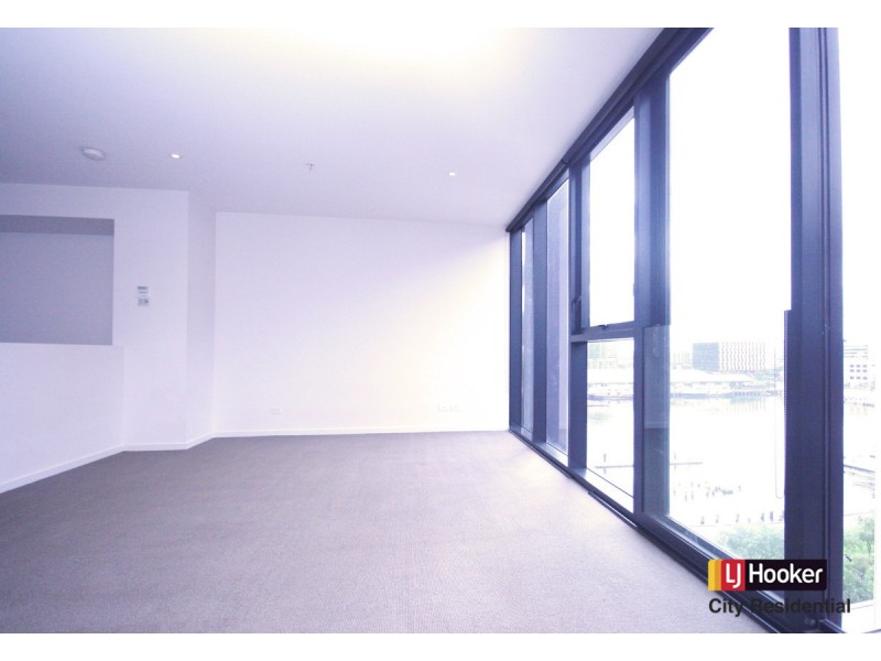81P/111 Merchant Street, Docklands VIC 3008