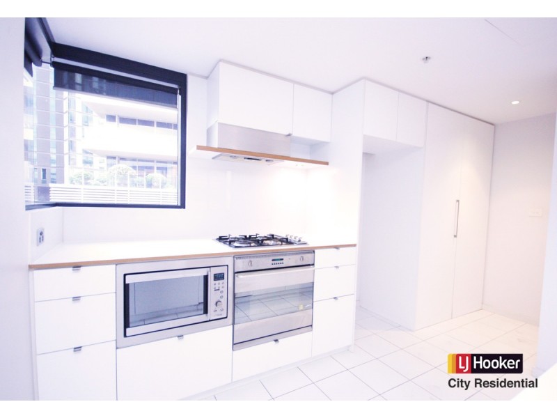 81P/111 Merchant Street, Docklands VIC 3008