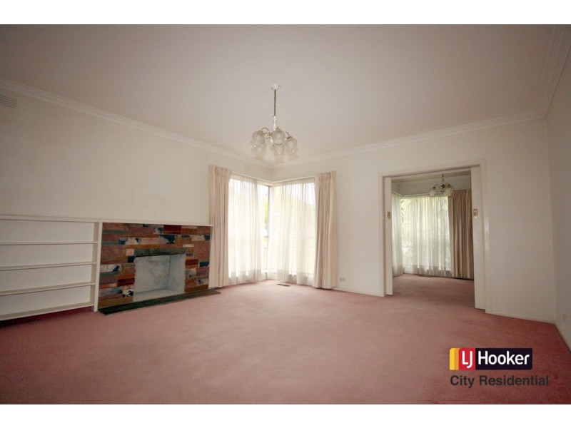 9 Ernst Street, Doncaster VIC 3108