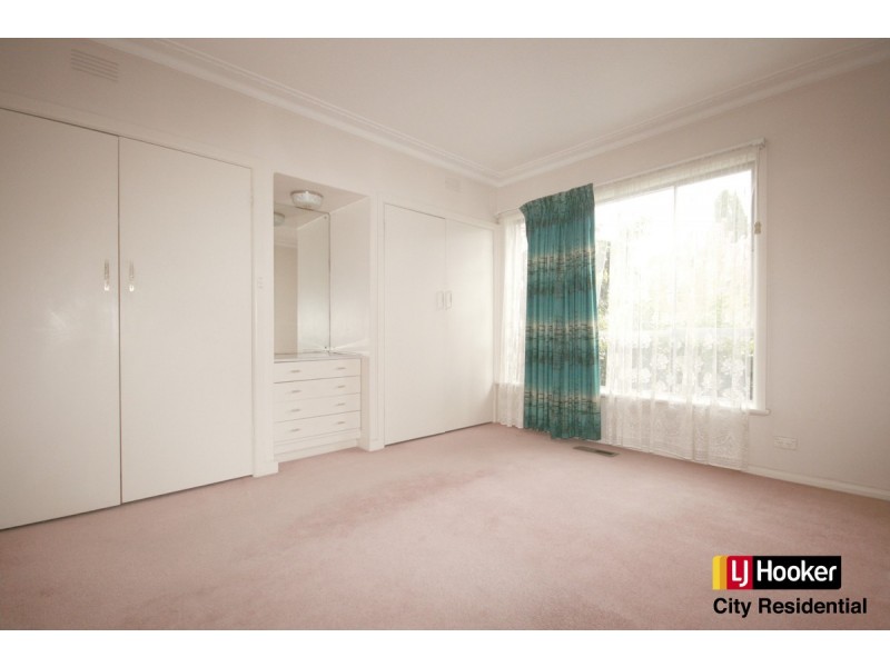 9 Ernst Street, Doncaster VIC 3108