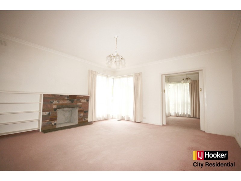 9 Ernst Street, Doncaster VIC 3108