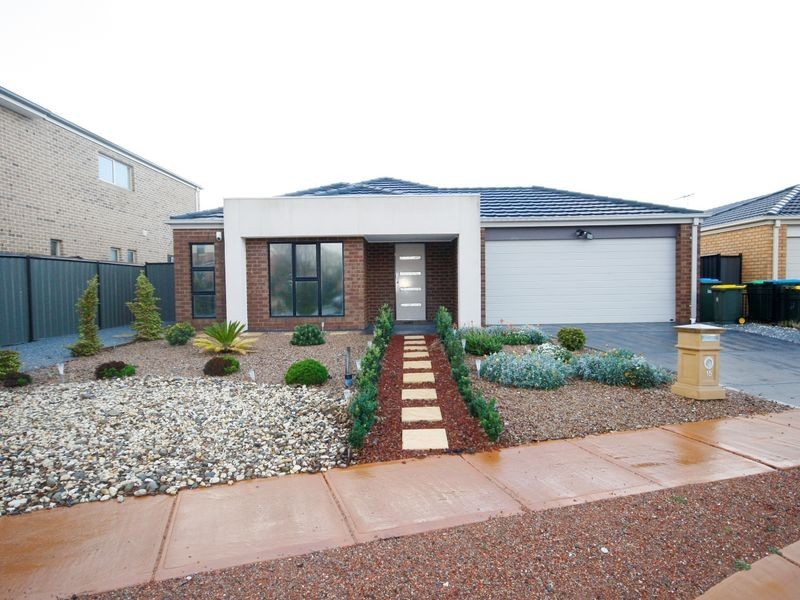 15 Savery Court, Point Cook VIC 3030