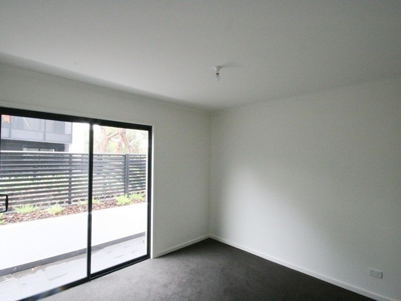 1/24-26 Burton Street, Clayton VIC 3168