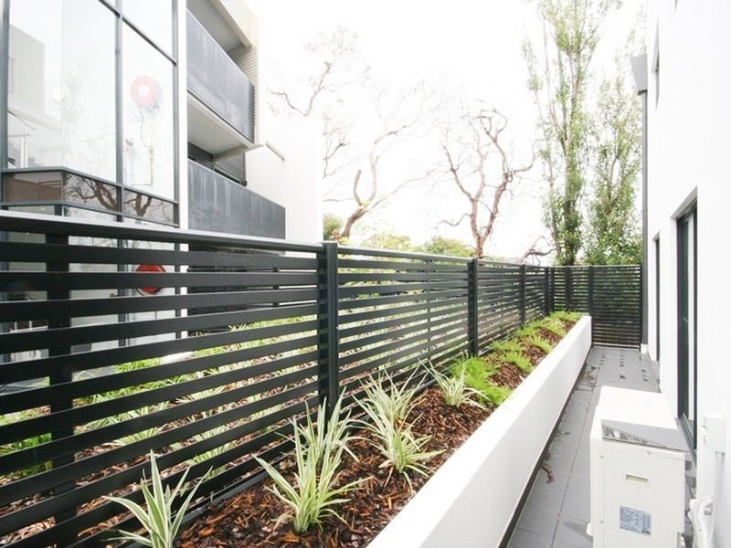 1/24-26 Burton Street, Clayton VIC 3168