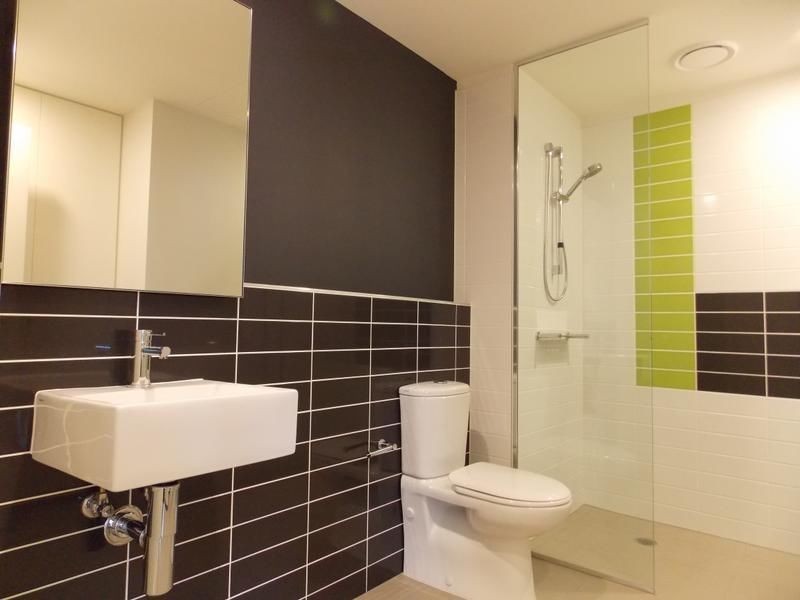 206/815 Bourke Street, Docklands VIC 3008