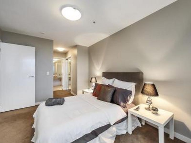 1001/100 Harbour Esplanade, Docklands VIC 3008