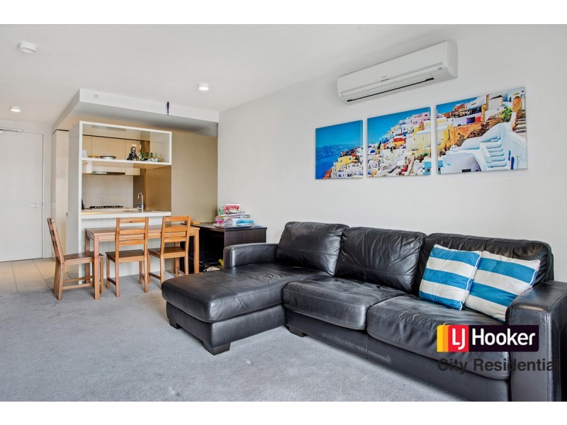 2209/33 Mackenzie Street, Melbourne VIC 3000