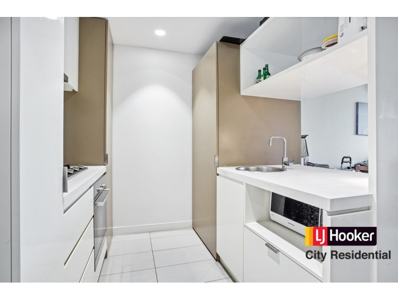 2209/33 Mackenzie Street, Melbourne VIC 3000