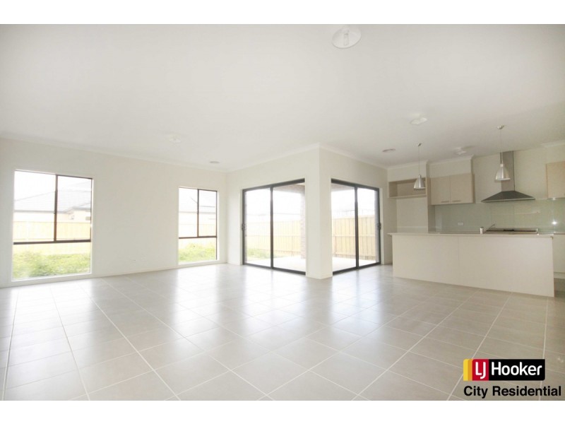 4 Thornbury Way, Williams Landing VIC 3027