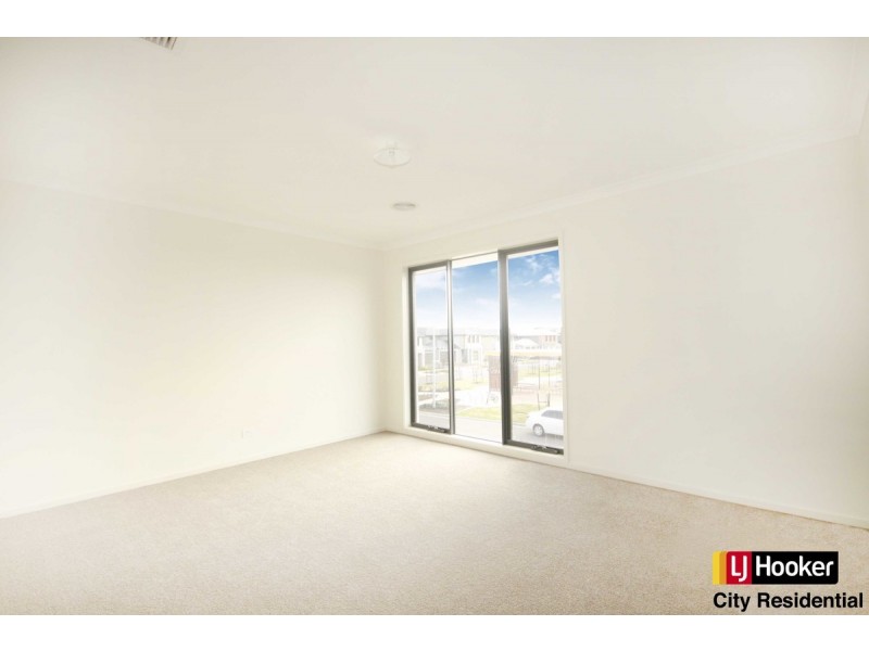 4 Thornbury Way, Williams Landing VIC 3027