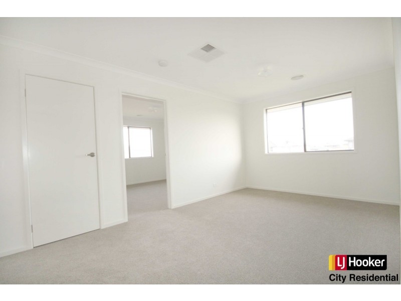 4 Thornbury Way, Williams Landing VIC 3027