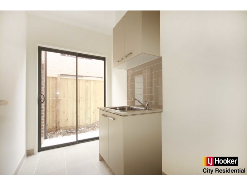 4 Thornbury Way, Williams Landing VIC 3027