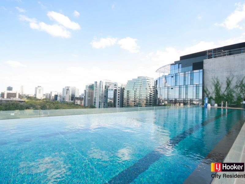 1517/555 St Kilda Road, Melbourne VIC 3004