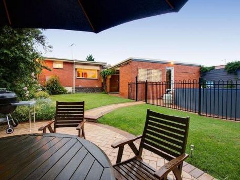 12 Bennett Street, Burwood VIC 3125