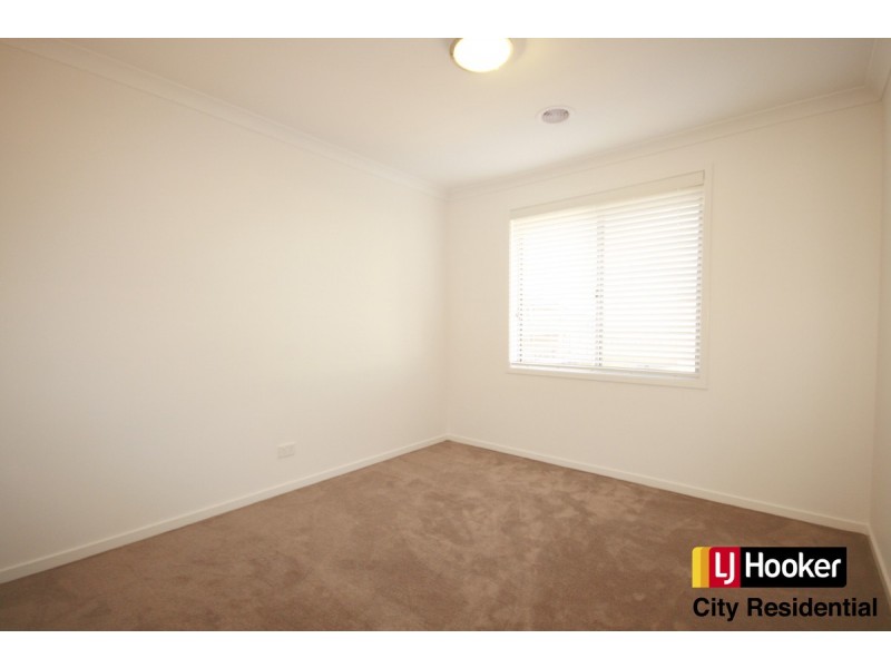 166 Citybay Drive, Point Cook VIC 3030