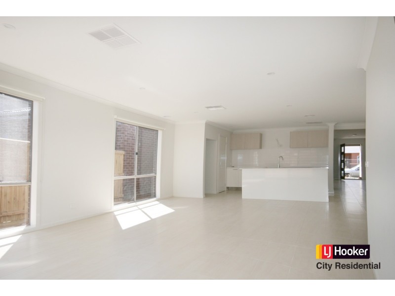 11 Lambro Way, Point Cook VIC 3030