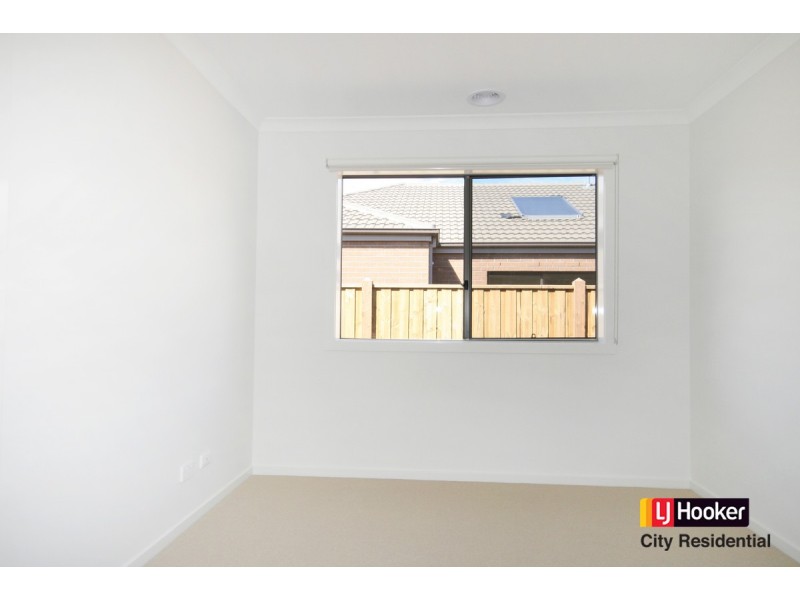 11 Lambro Way, Point Cook VIC 3030