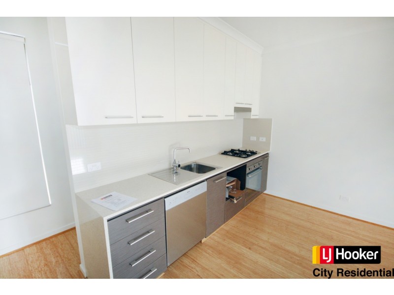 8 Aviary Grove, Thornbury VIC 3071