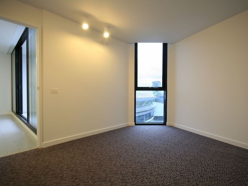 1015/675 La Trobe Street, Docklands VIC 3008