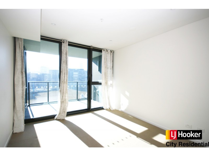 1005/1 Point Park Crescent, Docklands VIC 3008