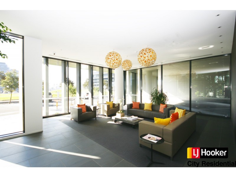 1005/1 Point Park Crescent, Docklands VIC 3008