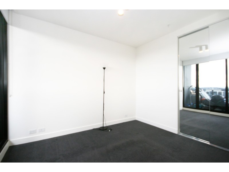 1103/18 Yarra Street, South Yarra VIC 3141