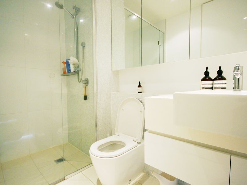 1201/231 Harbour Esplanade, Docklands VIC 3008