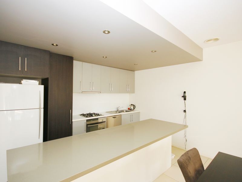 39 Evergreen Boulevard, Clayton South VIC 3169