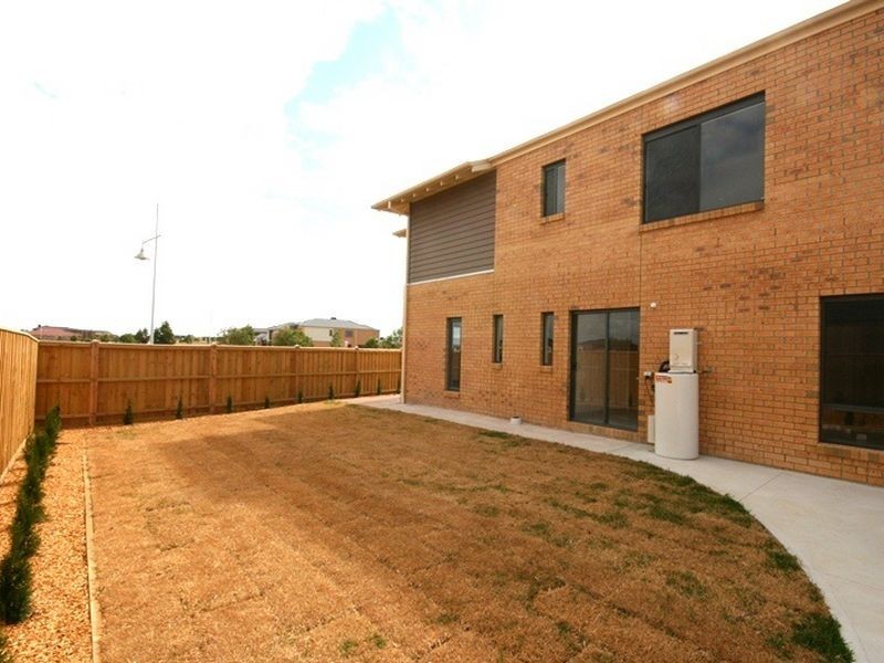 300 Boardwalk Blvd, Point Cook VIC 3030