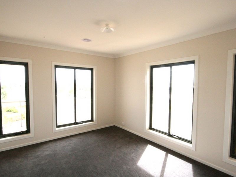 300 Boardwalk Blvd, Point Cook VIC 3030