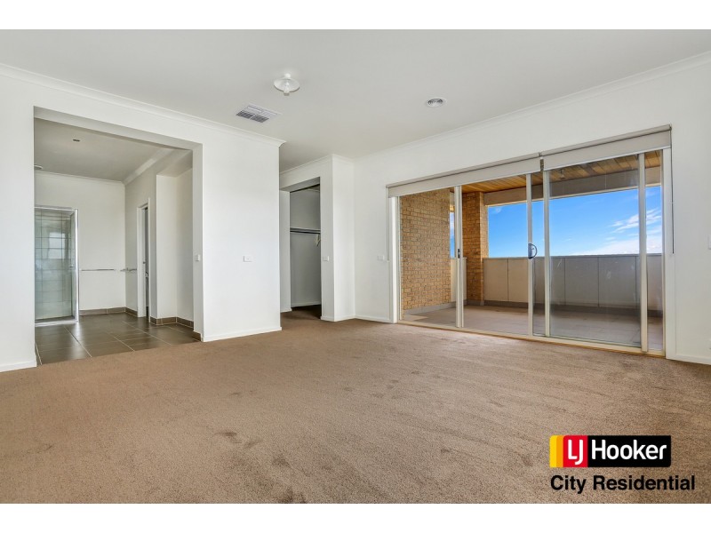 22 Spraypoint Drive, Point Cook VIC 3030