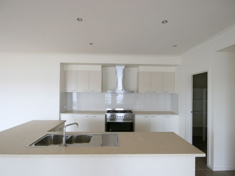 22 Spraypoint Drive, Point Cook VIC 3030