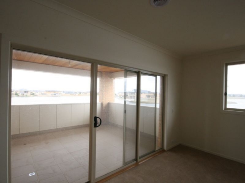 22 Spraypoint Drive, Point Cook VIC 3030