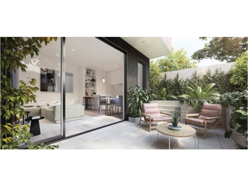 * Hawthorn Road, Caulfield North VIC 3161