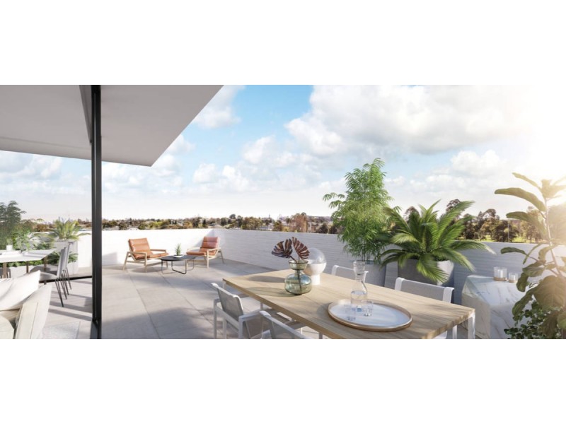 * Hawthorn Road, Caulfield North VIC 3161