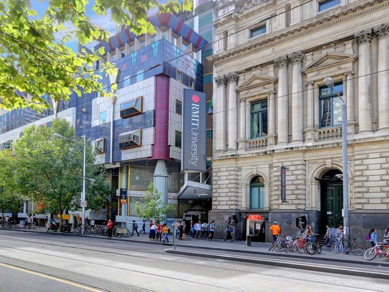 2207/551 Swanston Street, Carlton VIC 3053