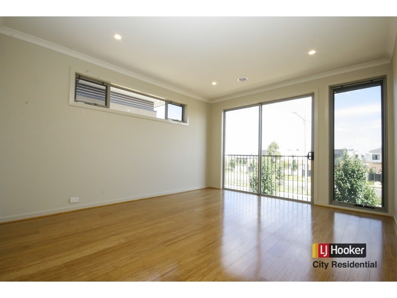 15 Saltwater Promenade, Point Cook VIC 3030