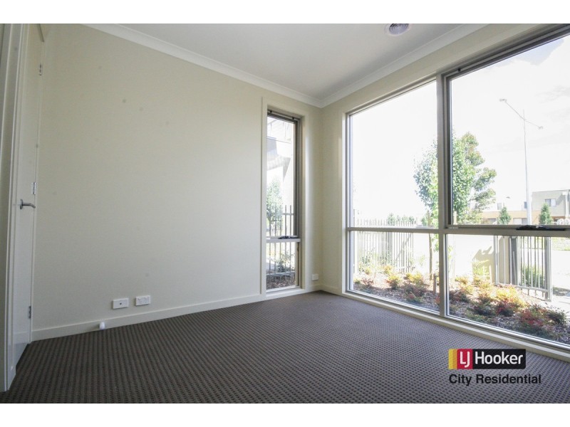 15 Saltwater Promenade, Point Cook VIC 3030