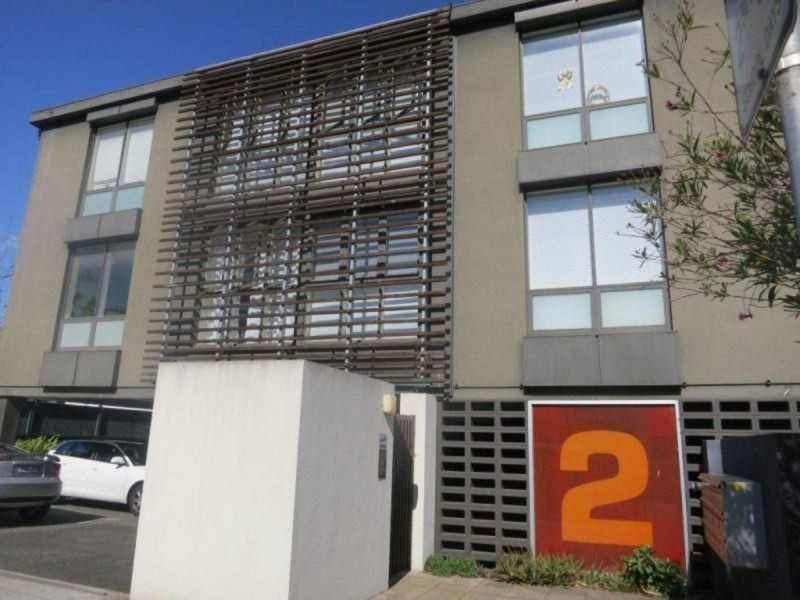 11/2 Goathlands Street, St Kilda East VIC 3183