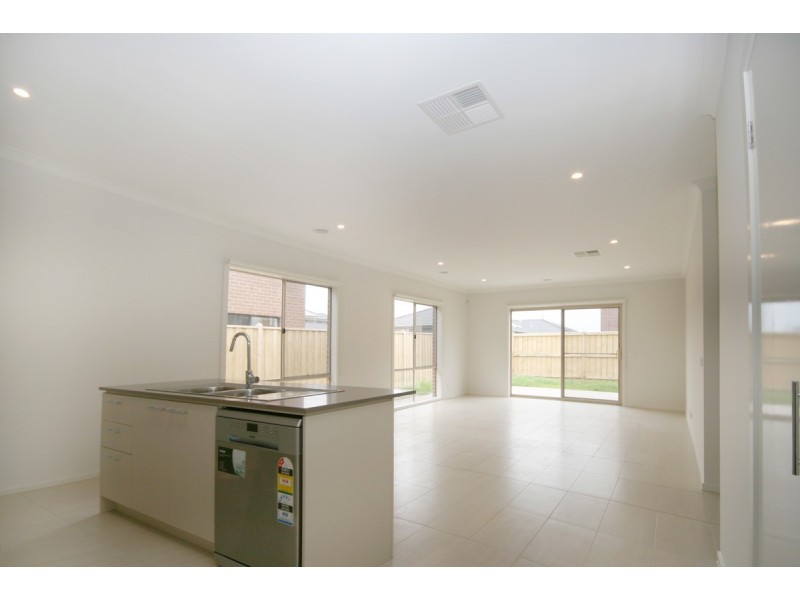 104 Stanley Road, Keysborough VIC 3173