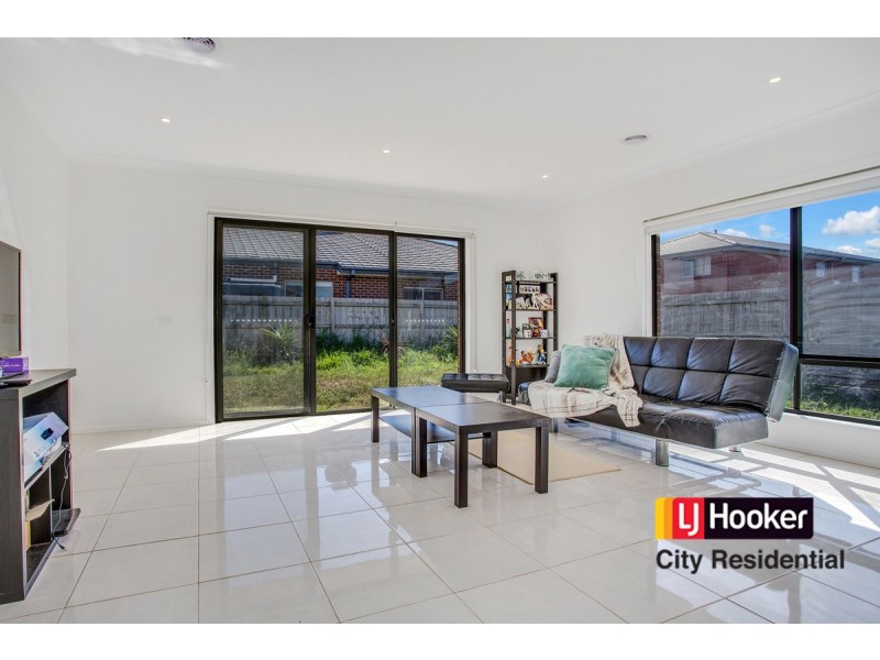 38 Grassland Drive, Point Cook VIC 3030