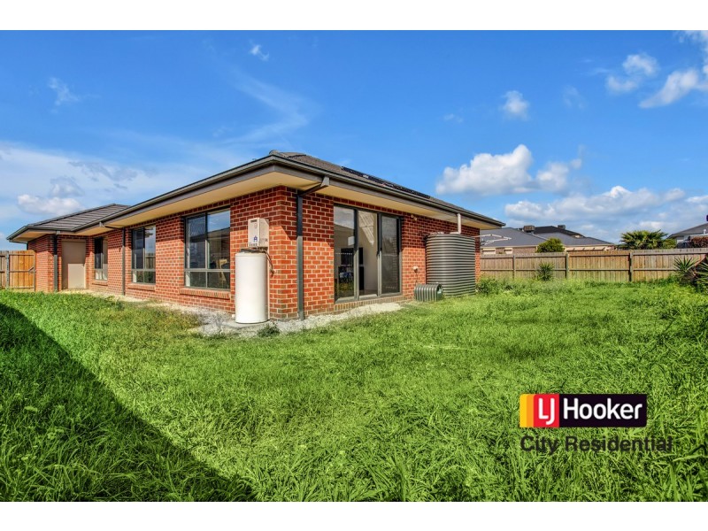 38 Grassland Drive, Point Cook VIC 3030