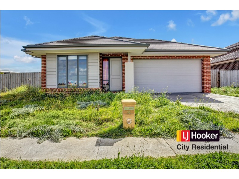 38 Grassland Drive, Point Cook VIC 3030