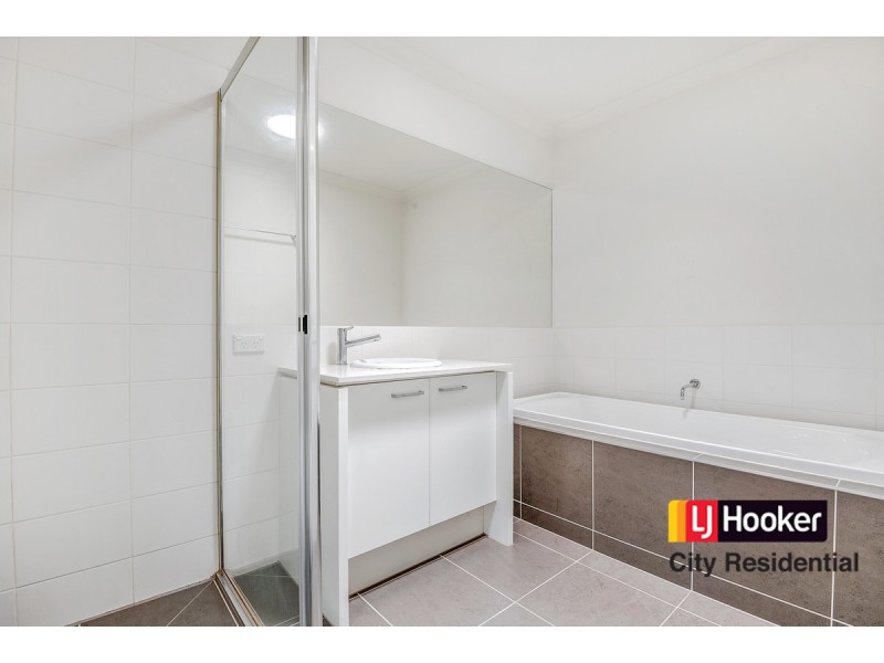 17 Amphion Street, Epping VIC 3076